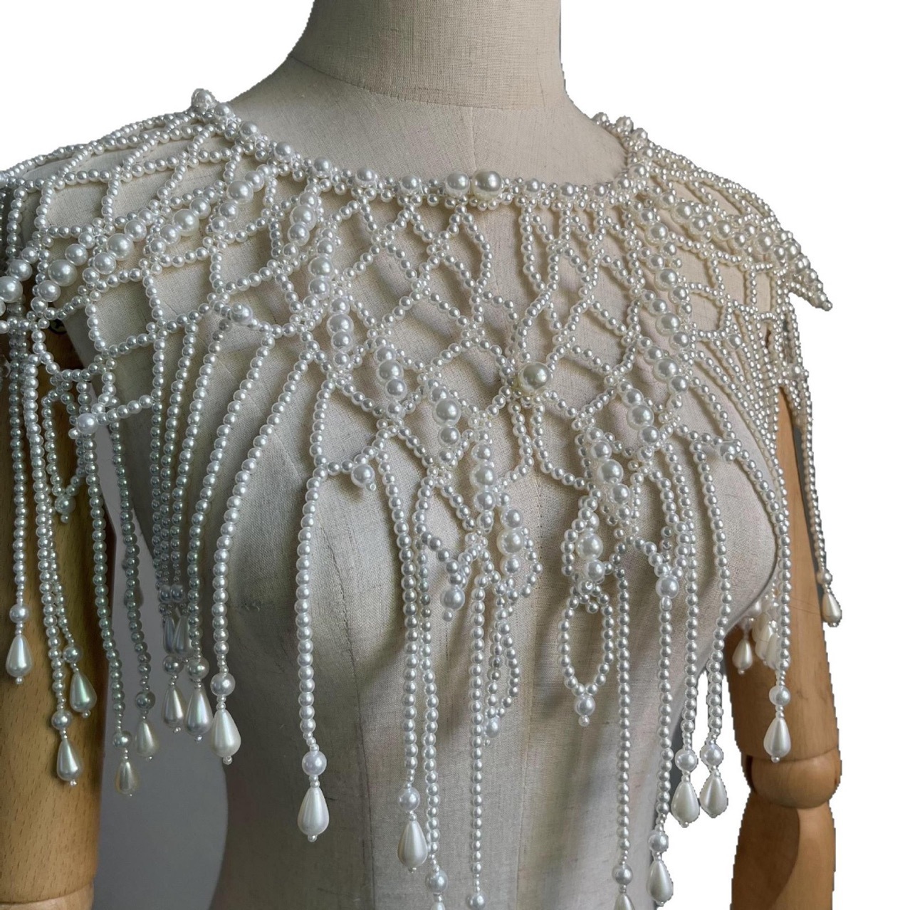Ręcznie Robiony Perłowy Łańcus – Body Jewelry Vest recenzja i cena