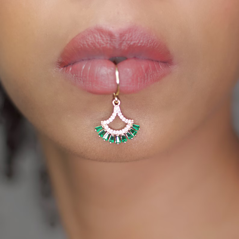 Luksusowe kolczyki wiszące w k – Body Jewelry Quality recenzja i cena